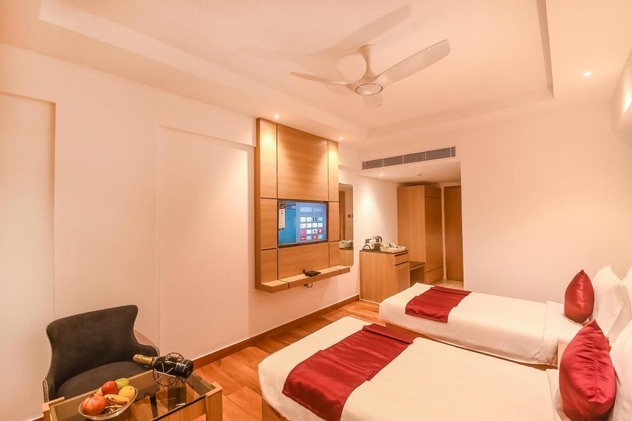 Emerald Clarks Inn Suites مَسّور المظهر الخارجي الصورة