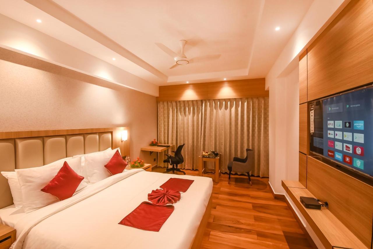 Emerald Clarks Inn Suites مَسّور المظهر الخارجي الصورة