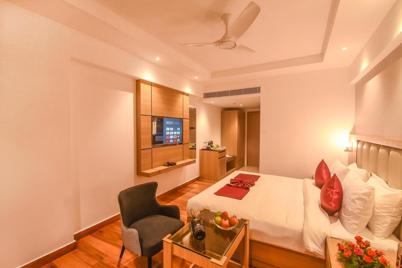 Emerald Clarks Inn Suites مَسّور المظهر الخارجي الصورة