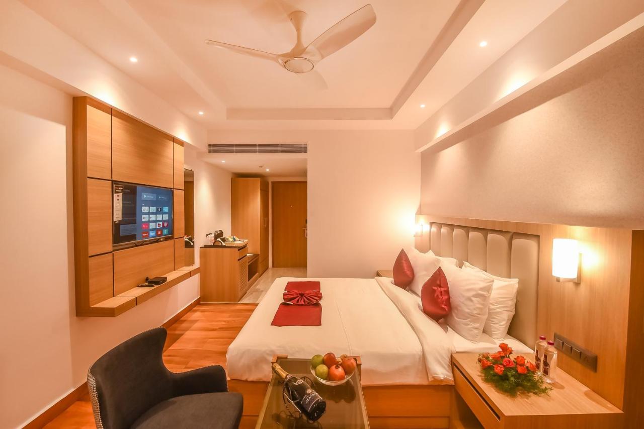 Emerald Clarks Inn Suites مَسّور المظهر الخارجي الصورة