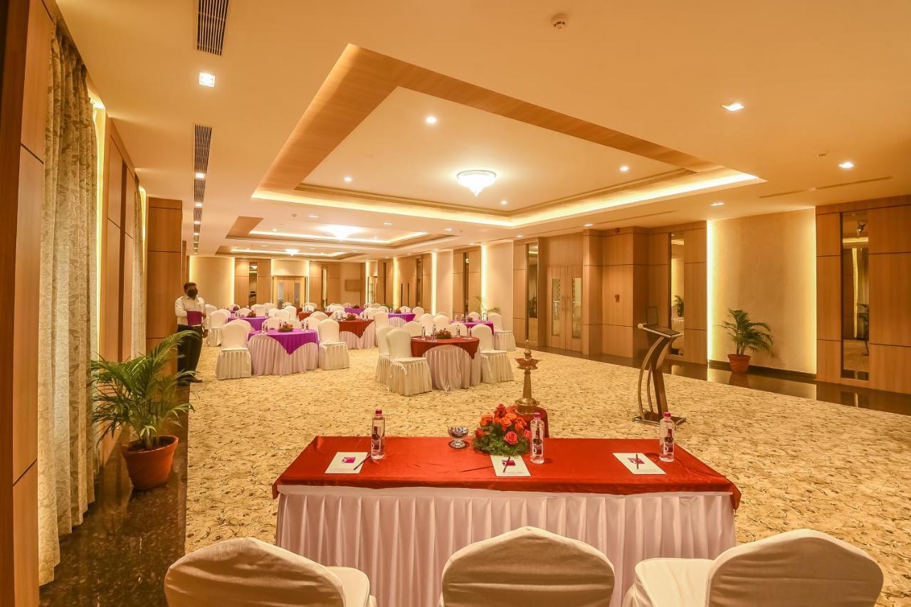 Emerald Clarks Inn Suites مَسّور المظهر الخارجي الصورة