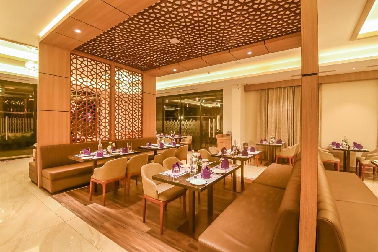 Emerald Clarks Inn Suites مَسّور المظهر الخارجي الصورة